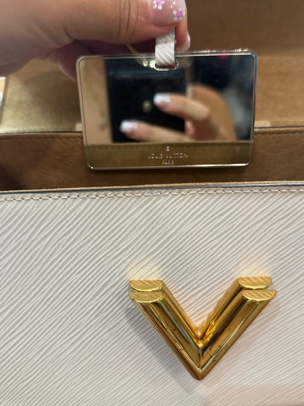Louis Vuitton White Epi Leather Chain Shoulder Bag